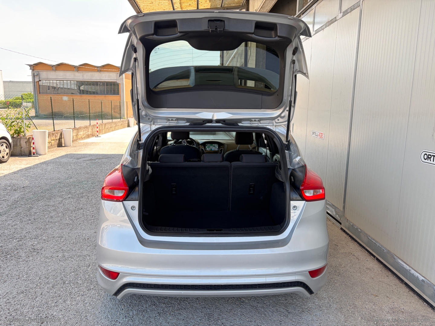 Focus 1.5 EcoBlue 120CV 5p. ST Line - immagine 30