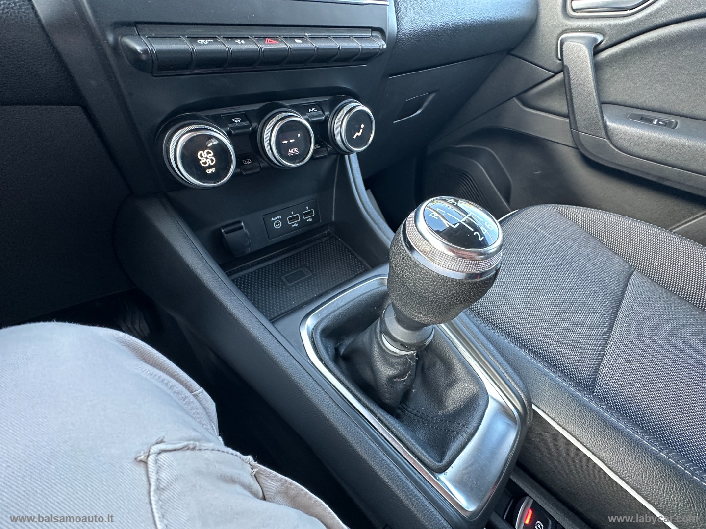 Captur TCe 12V 100 CV GPL FAP Intens - immagine 30
