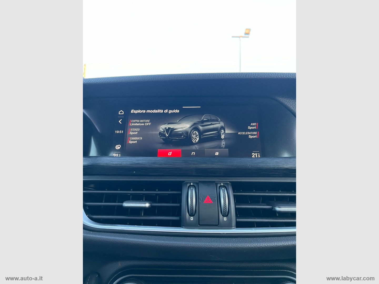 Stelvio 2.2 T.diesel 190 CV AT8 Q4 BUSINESS - immagine 30
