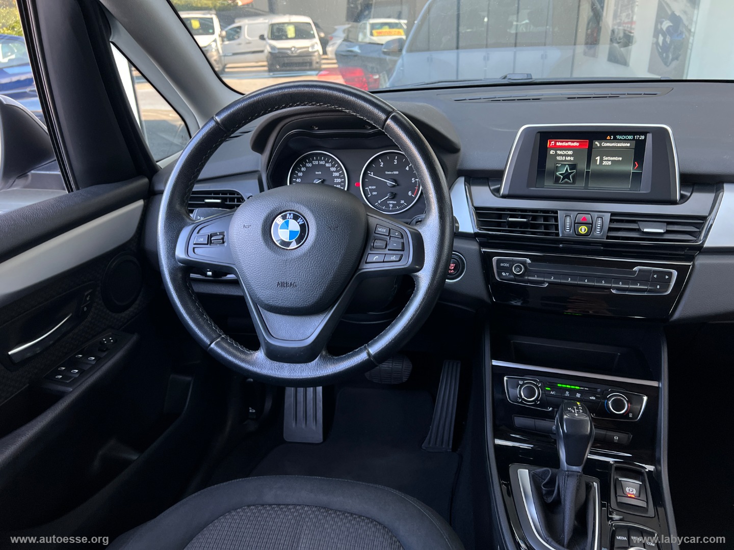218d Active Tourer Advantage AUT. - immagine 30