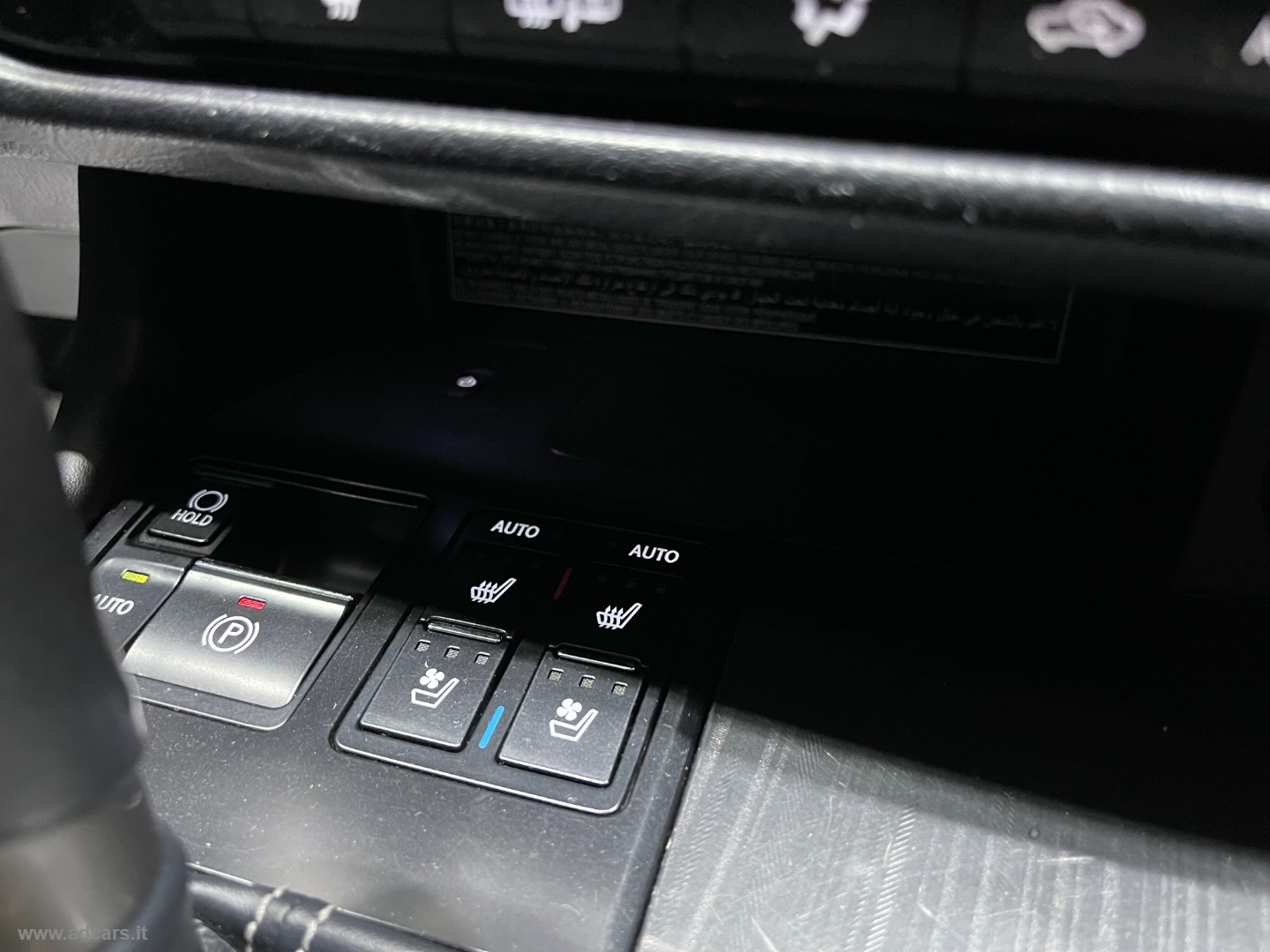 RX Hybrid Executive *SEDILI ELETTRICI RISC.+RAFFR.* - immagine 30