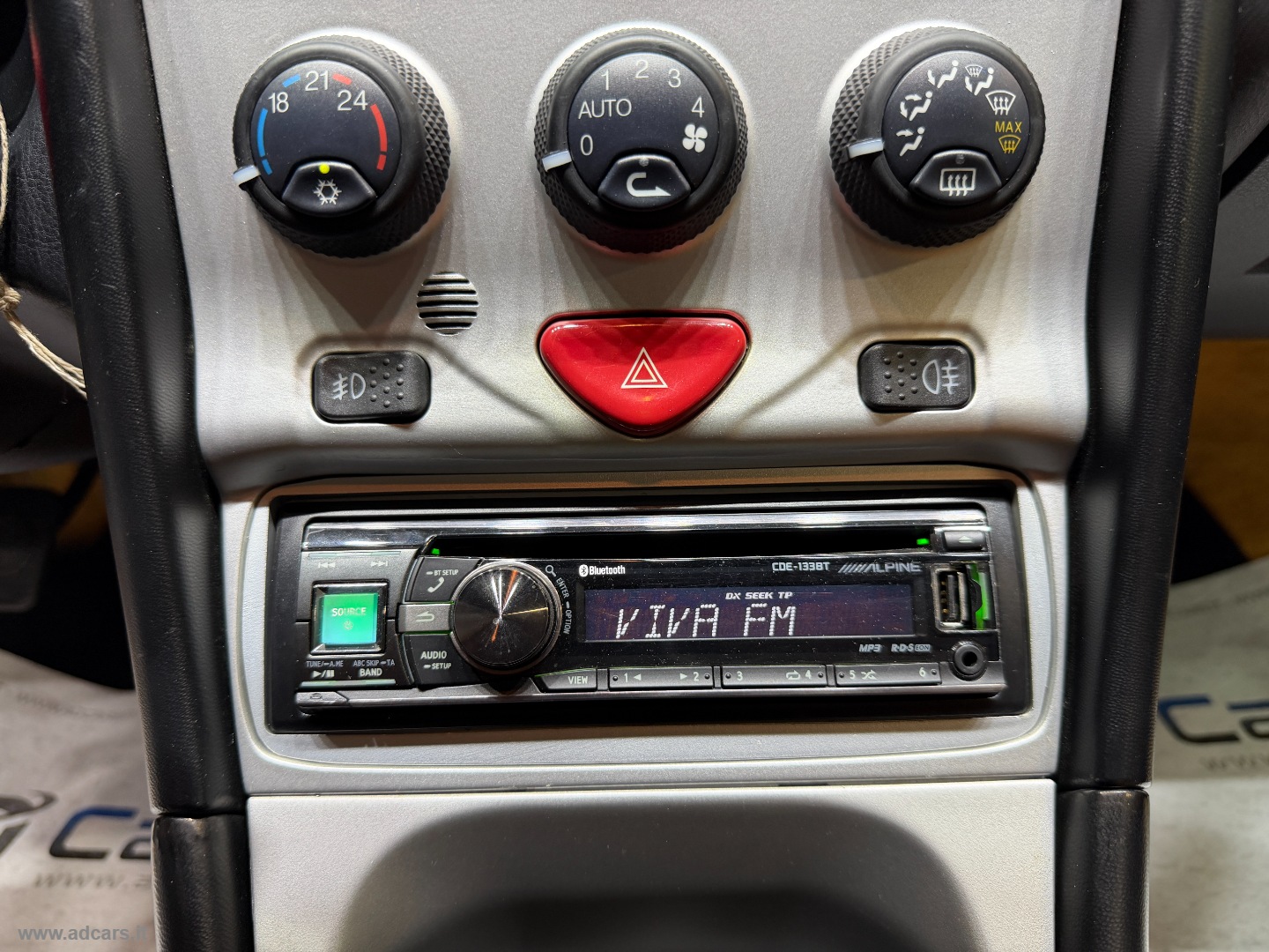 Spider 3.0i V6 L *CONDIZIONI IMPECCABILI*KM ORIGINALI* - immagine 30