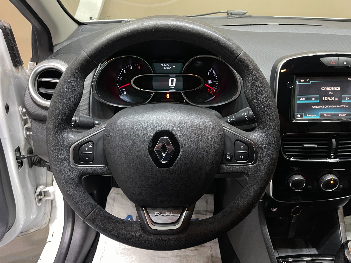 Clio dCi 8V 75 CV S&S 5p. Energy Duel *NEOPATENTATI*SENSORI*TELECAMERA* - immagine 30