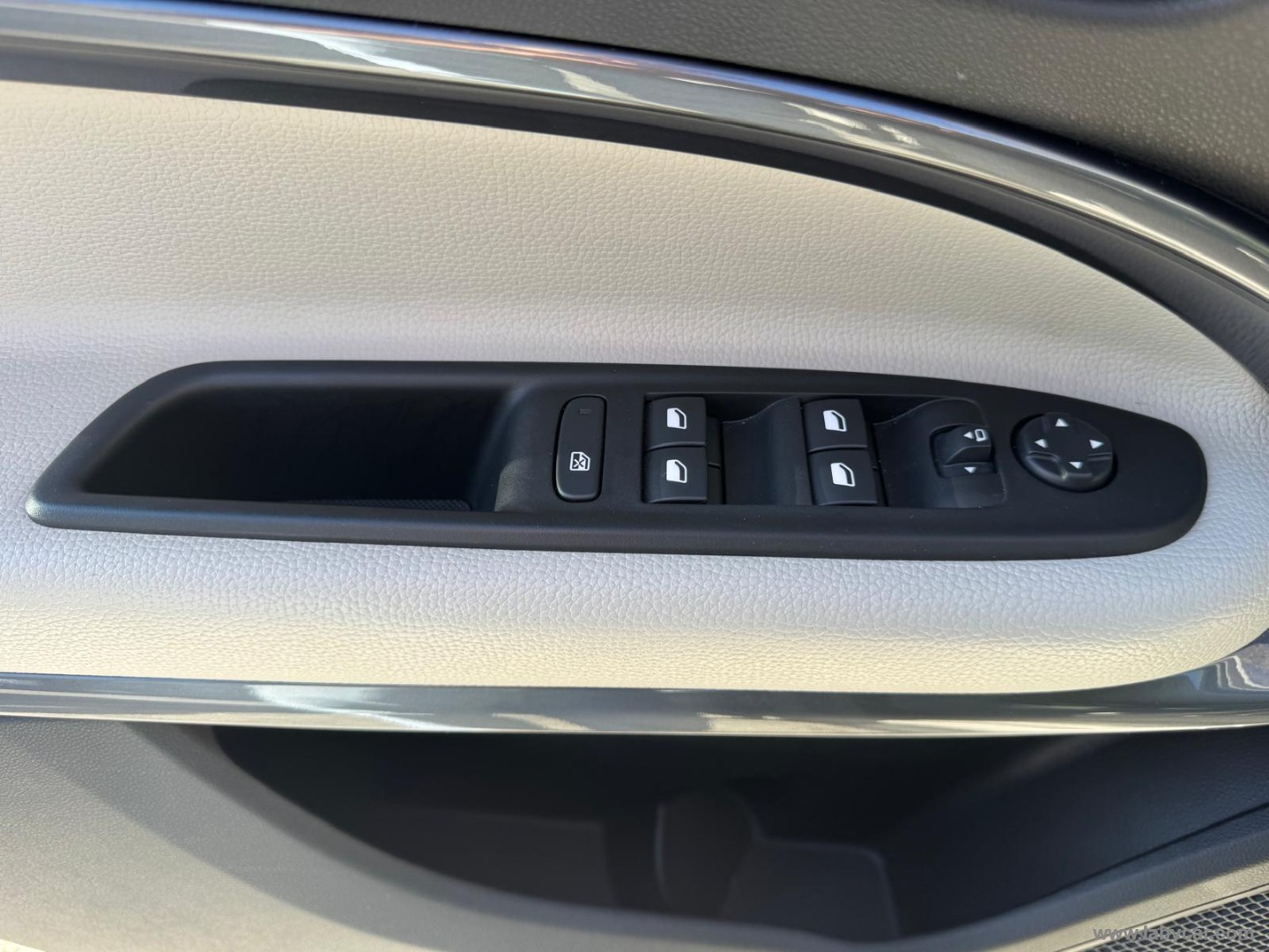 Fiat 600 Hybrid MHEV La Prima - Immagine 30