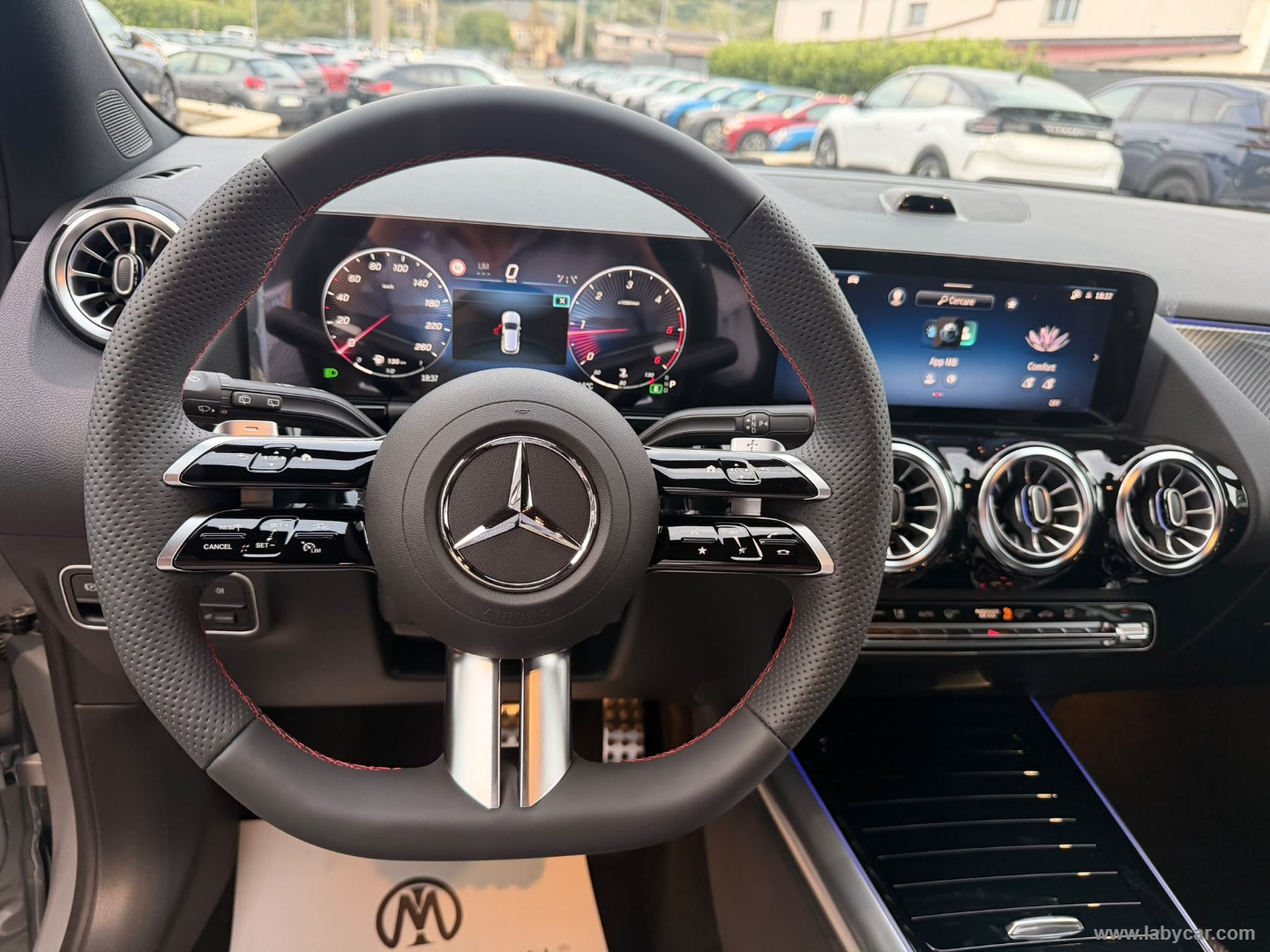 Mercedes-Benz Classe GLA GLA 200 d Automatic AMG Line Extra - Immagine 30