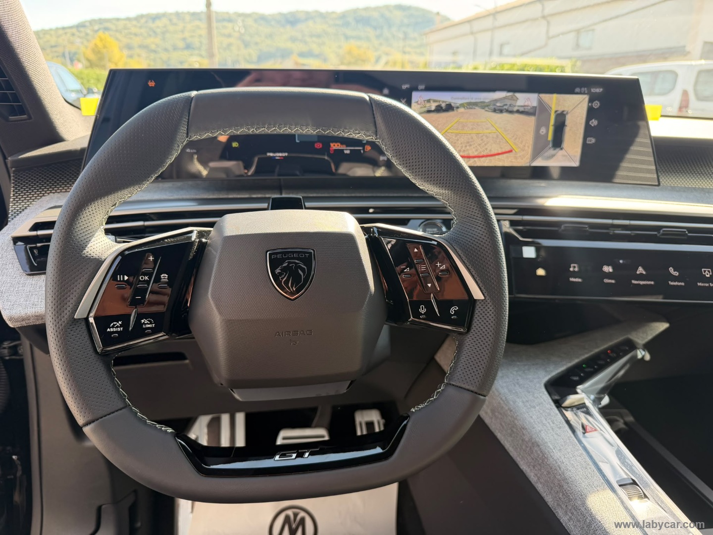 Peugeot 3008 Hybrid 145 e-DCS6 GT - Immagine 30