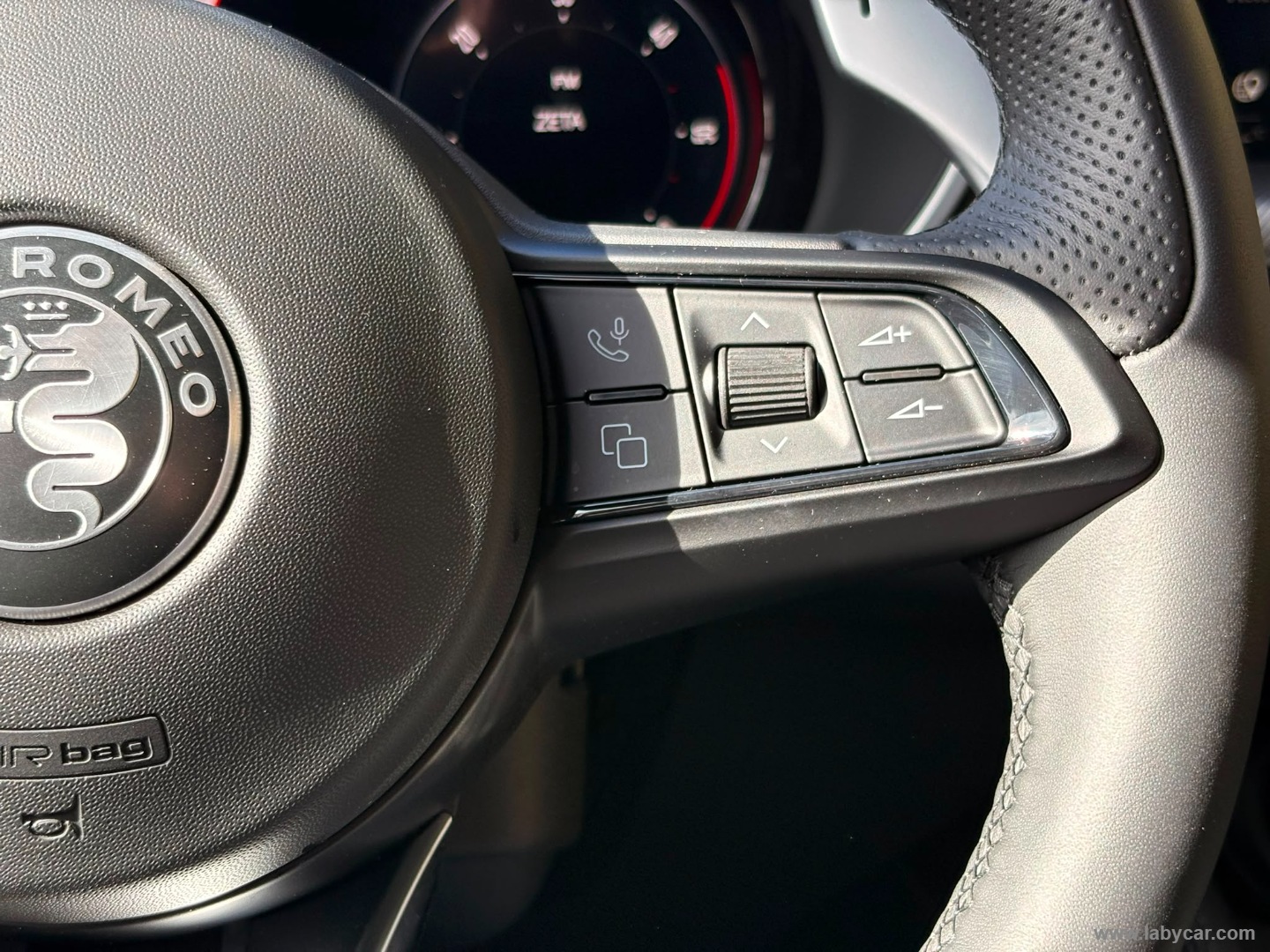 Alfa Romeo Stelvio 2.2 T.diesel 210CV AT8 Q4 Veloce - Immagine 30