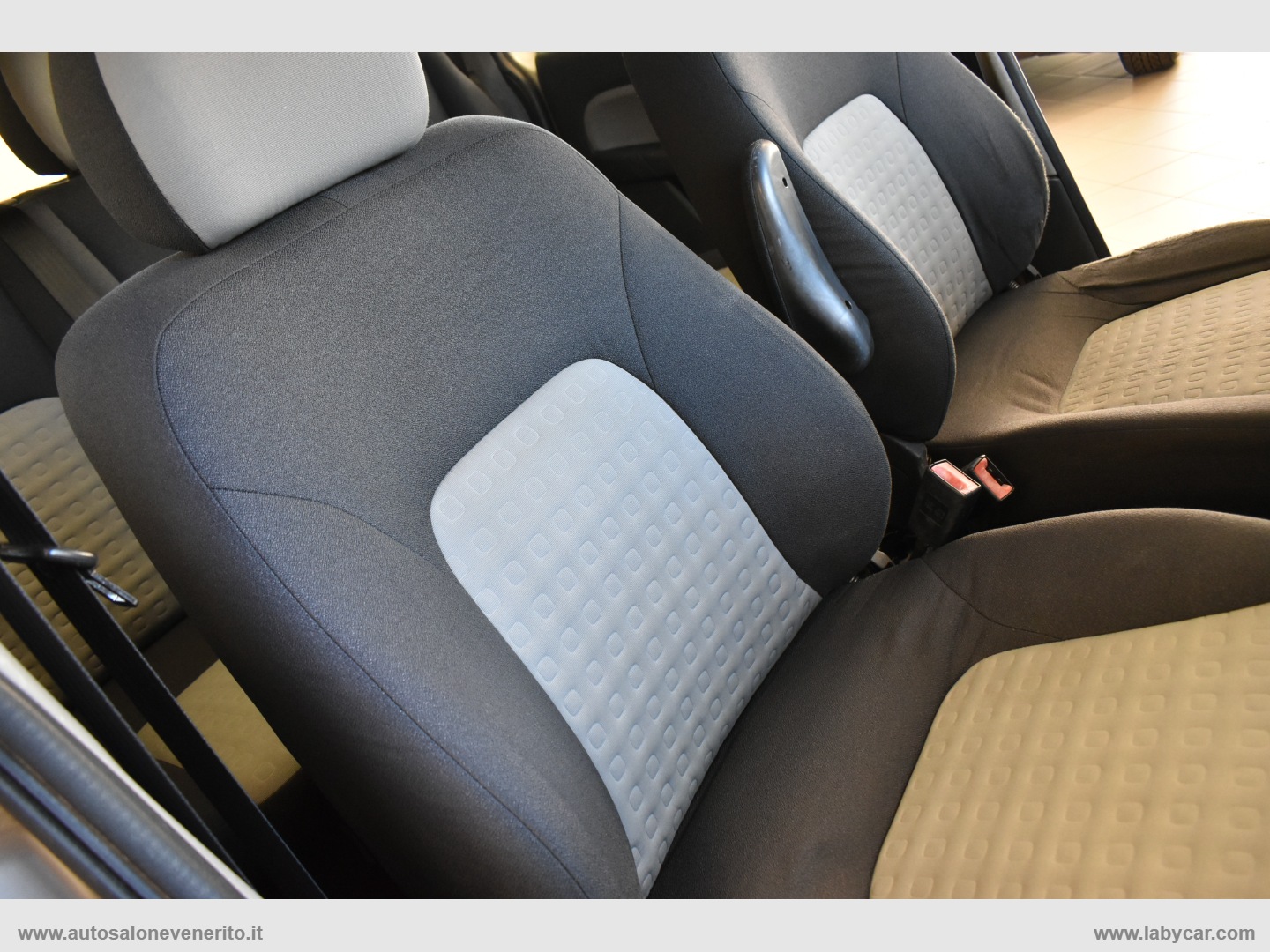Doblò 1.9 MJT 105 CV Dynamic - immagine 30