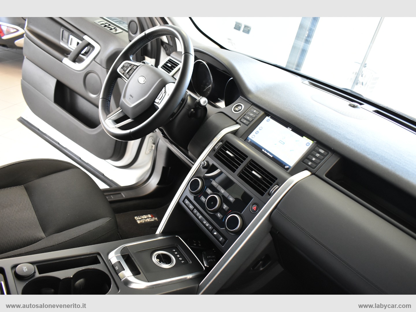 Discovery Sport 2.2 TD4 SE - immagine 30
