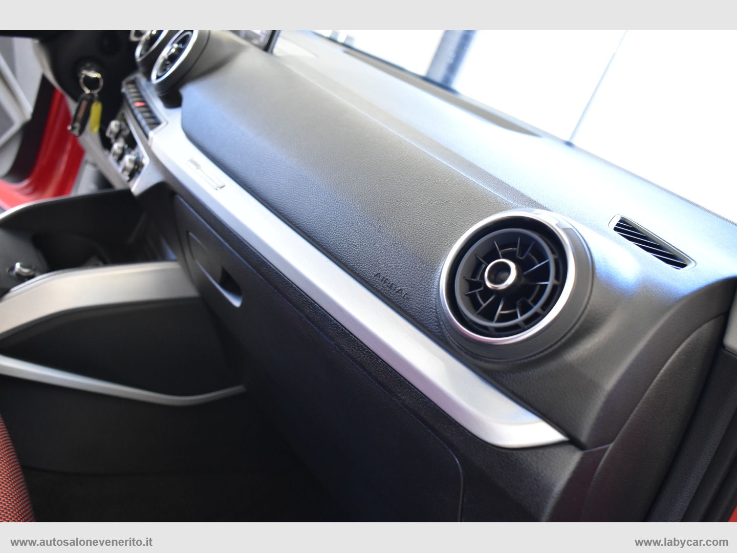 Q2 30 TDI S tronic Identity Black - immagine 30