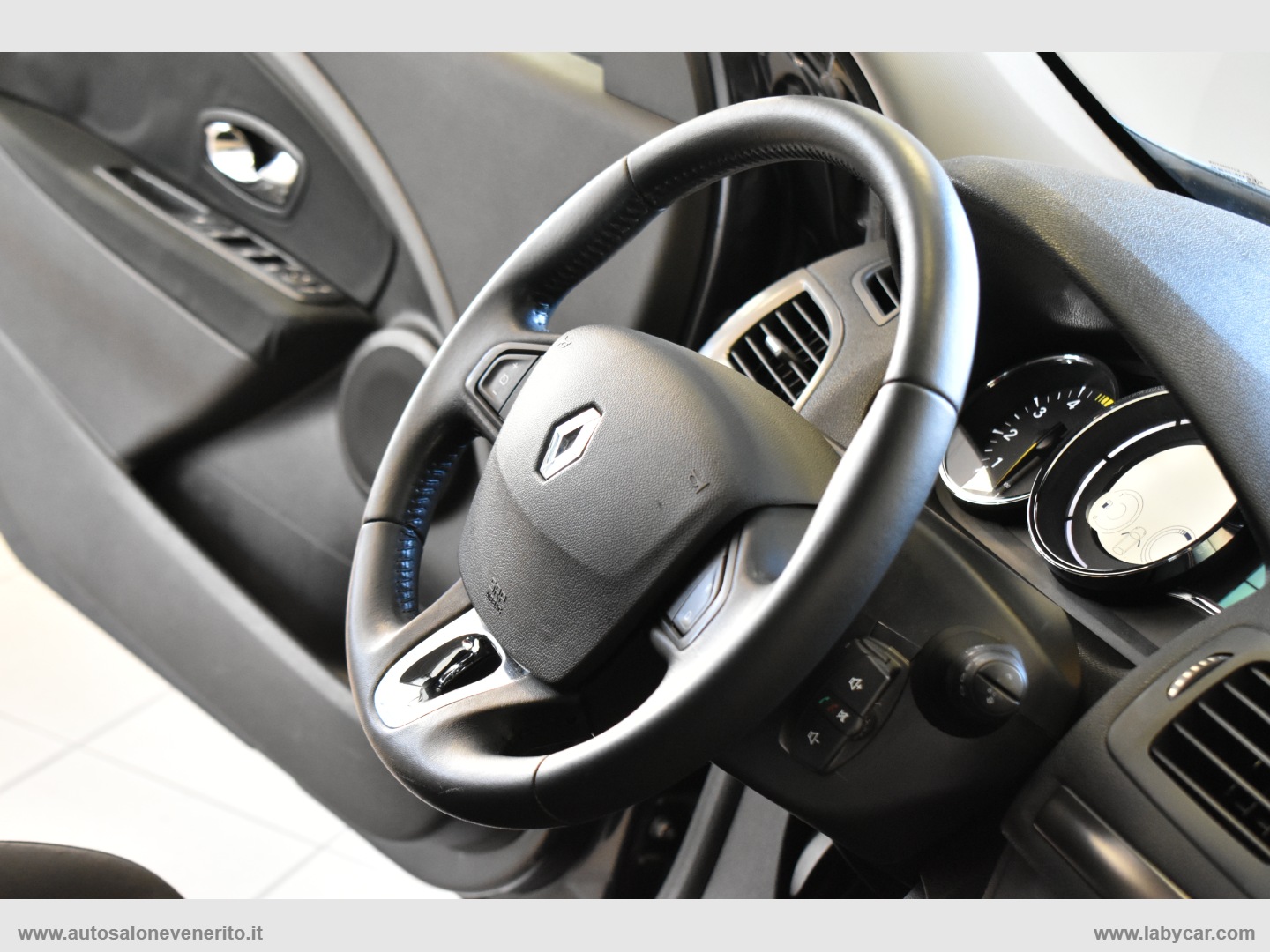 Mégane 1.5 dCi 110 CV SporTour Wave - immagine 30