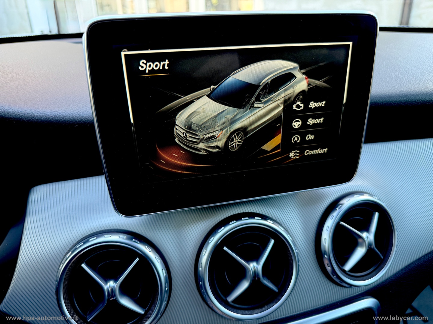 GLA 220d Automatic 4Matic Sport TETTO LED PELLE NAVI - immagine 30