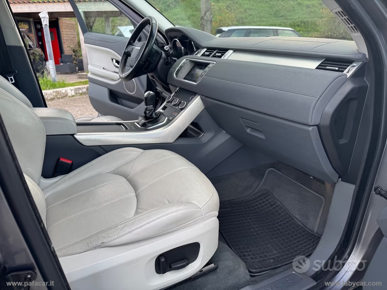 RR Evoque 2.0 TD4 150 CV 5p. HSE Dynamic - immagine 30