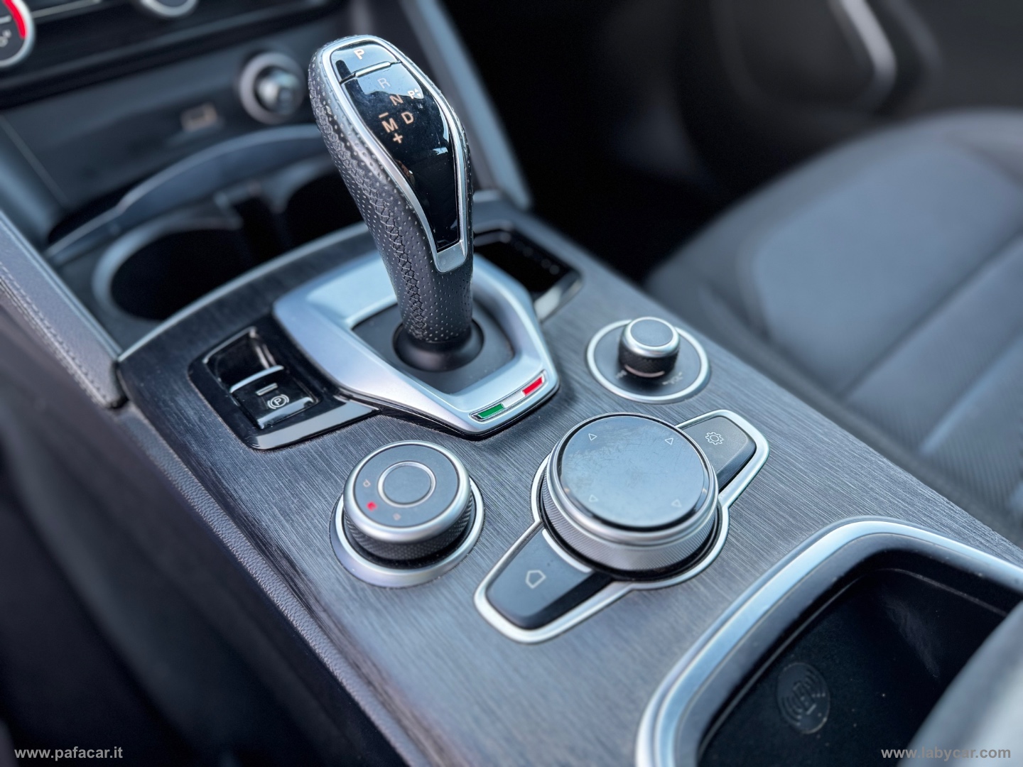 Stelvio 2.2 T.diesel 160CV AT8 RWD Bus. - immagine 30