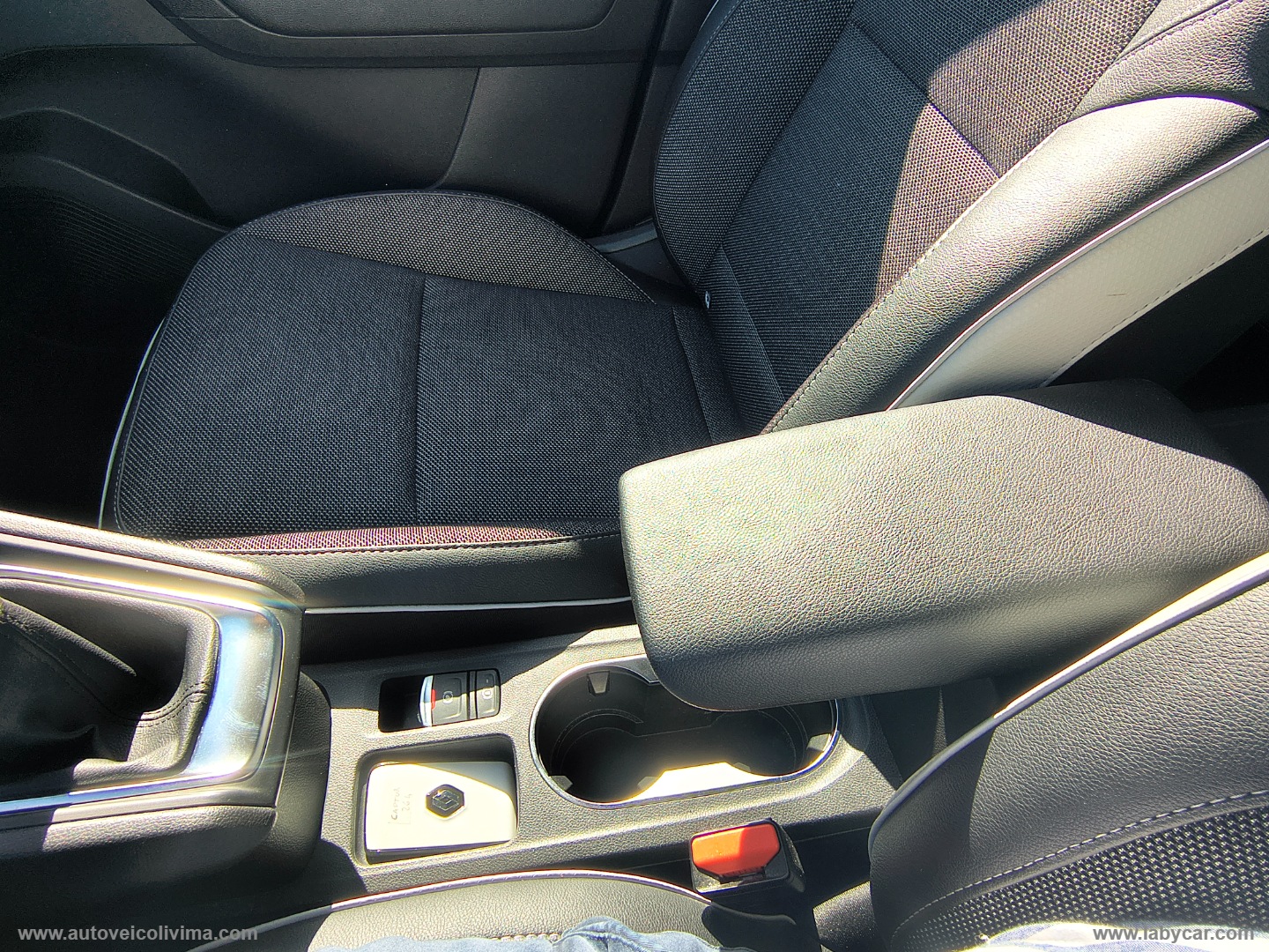 Captur TCe 100 CV GPL Techno - immagine 30