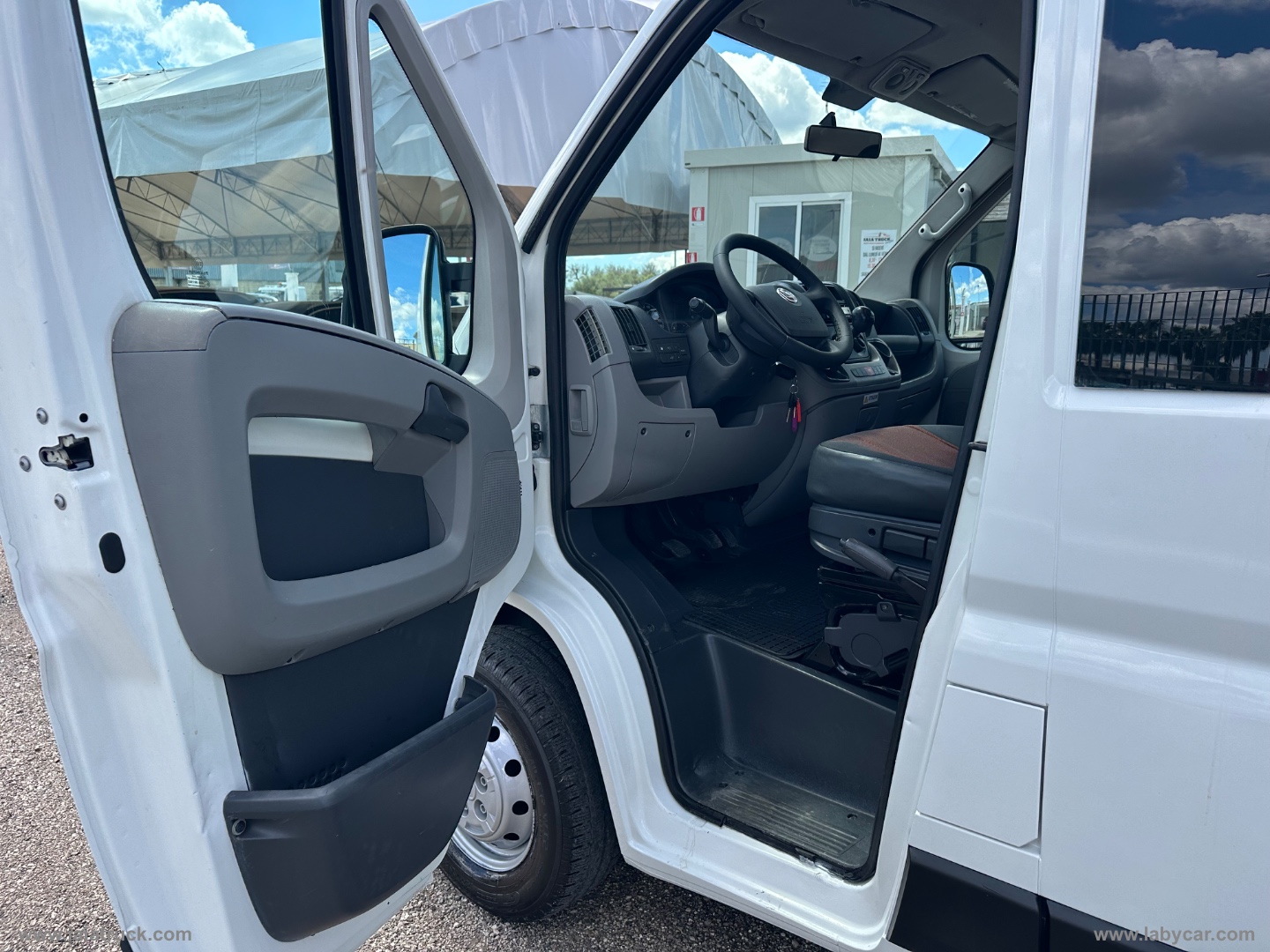 Ducato 2.3 MJT 120CV 9 POSTI E RAMPA DISABILI ELETTRICA - immagine 30