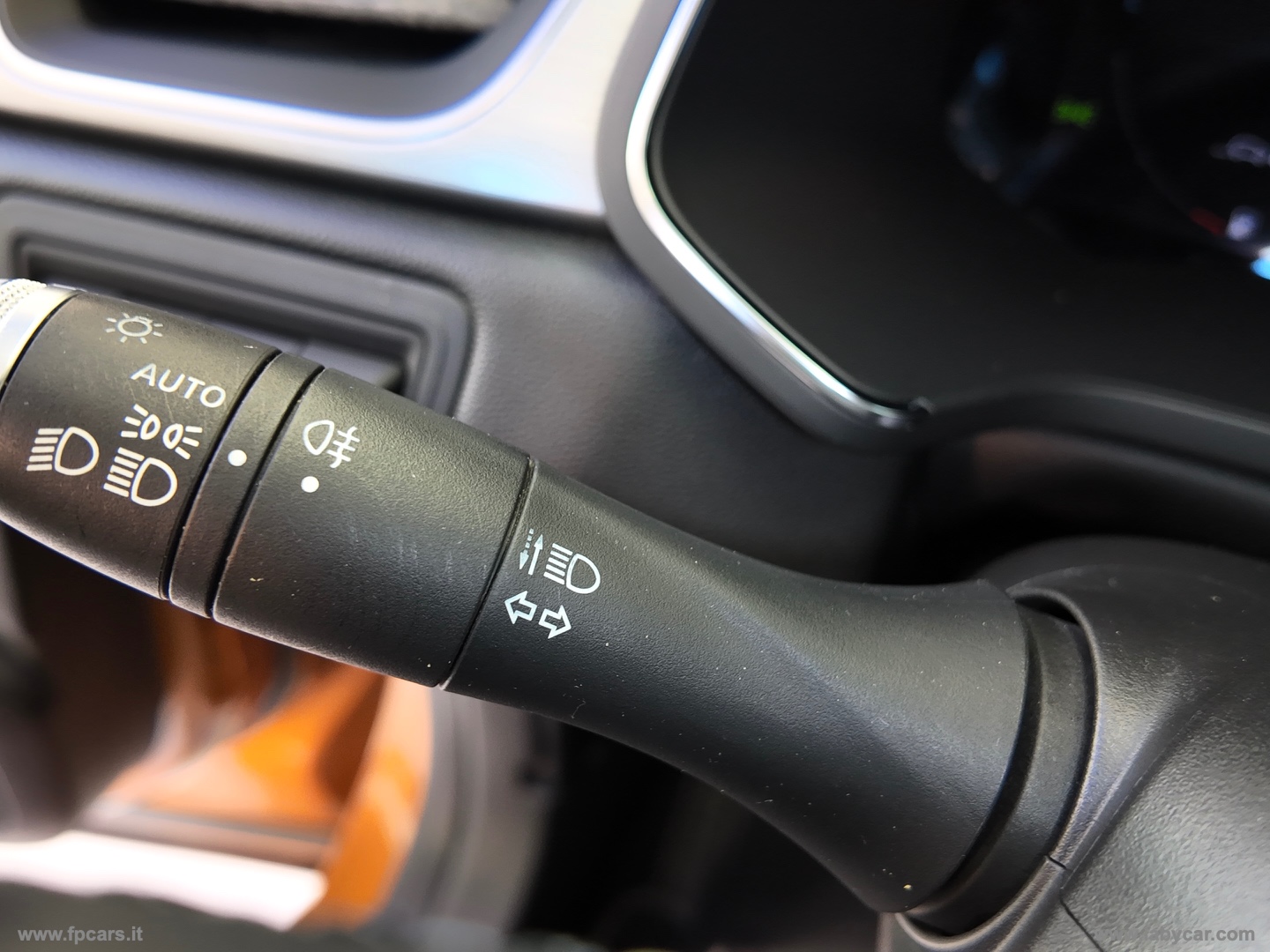 Captur Pl.-in Hybr. E-Tech 160 Init.Par. - immagine 30