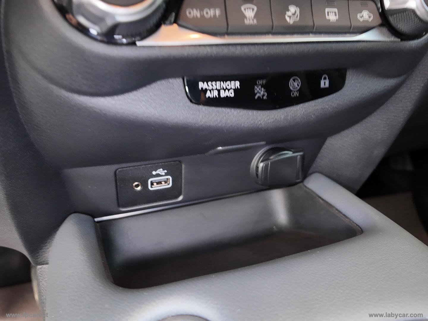 Juke 1.0 DIG-T 117 CV N-Connecta - immagine 30