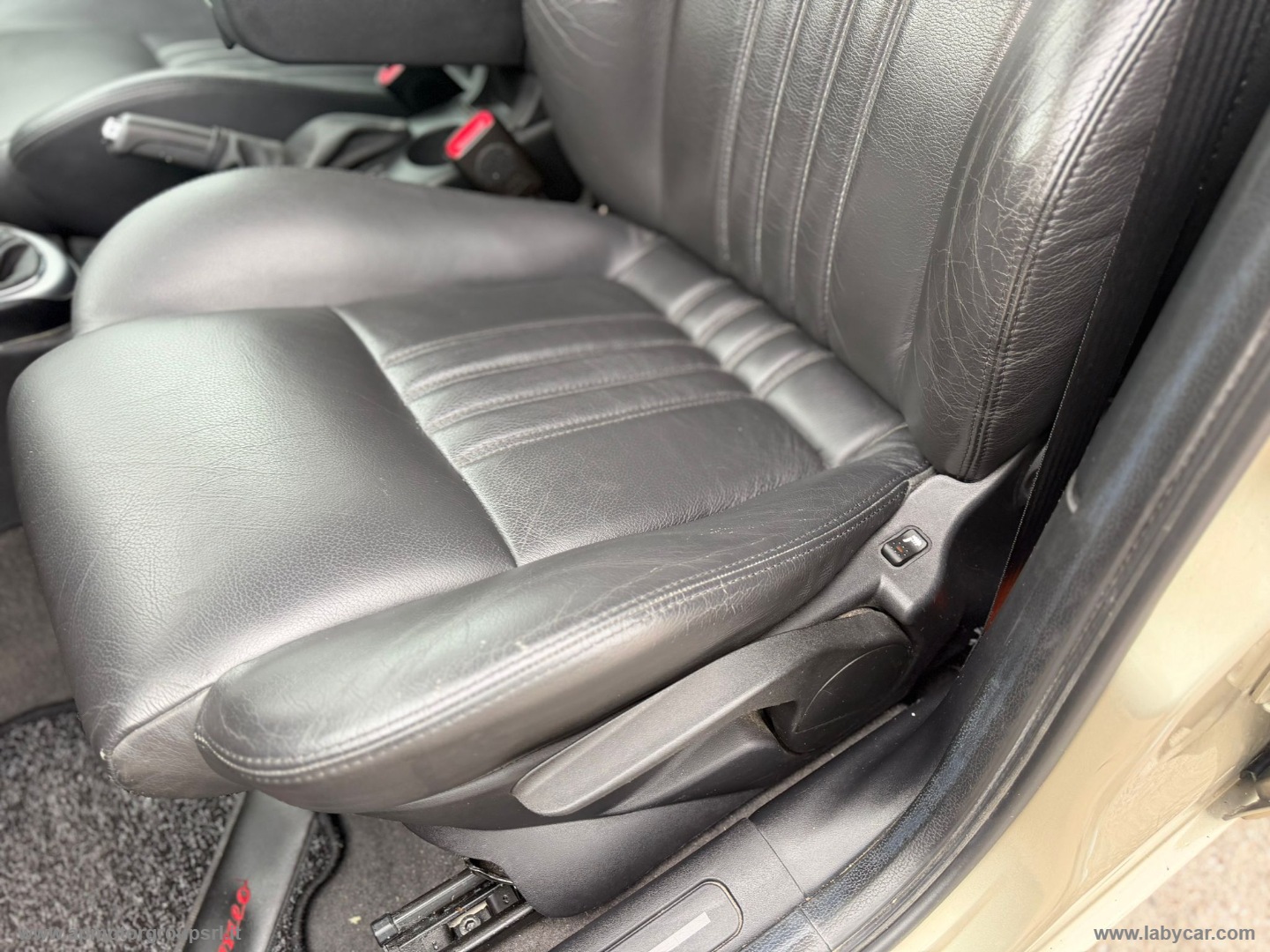147 1.6 TS 105CV 5p. Distinctive - immagine 30
