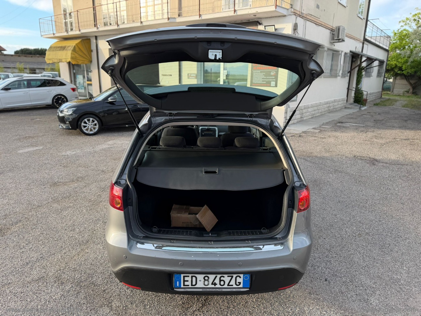 Croma 1.9 MJT Emotion - immagine 30