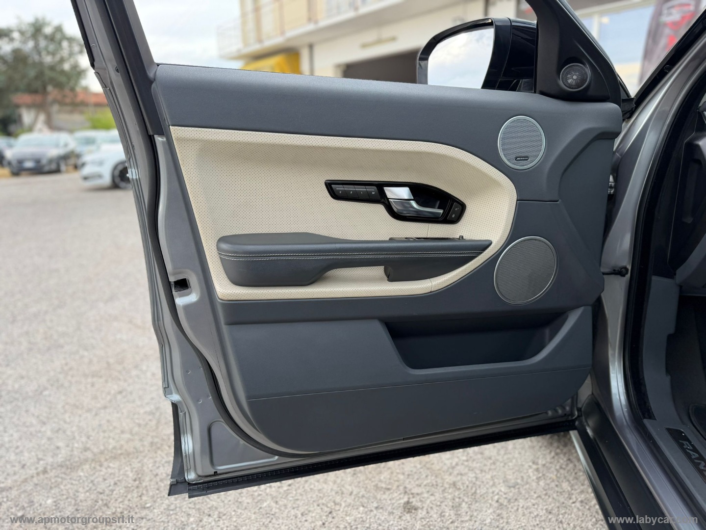 RR Evoque 2.2 TD4 150CV HSE Dynamic - immagine 30