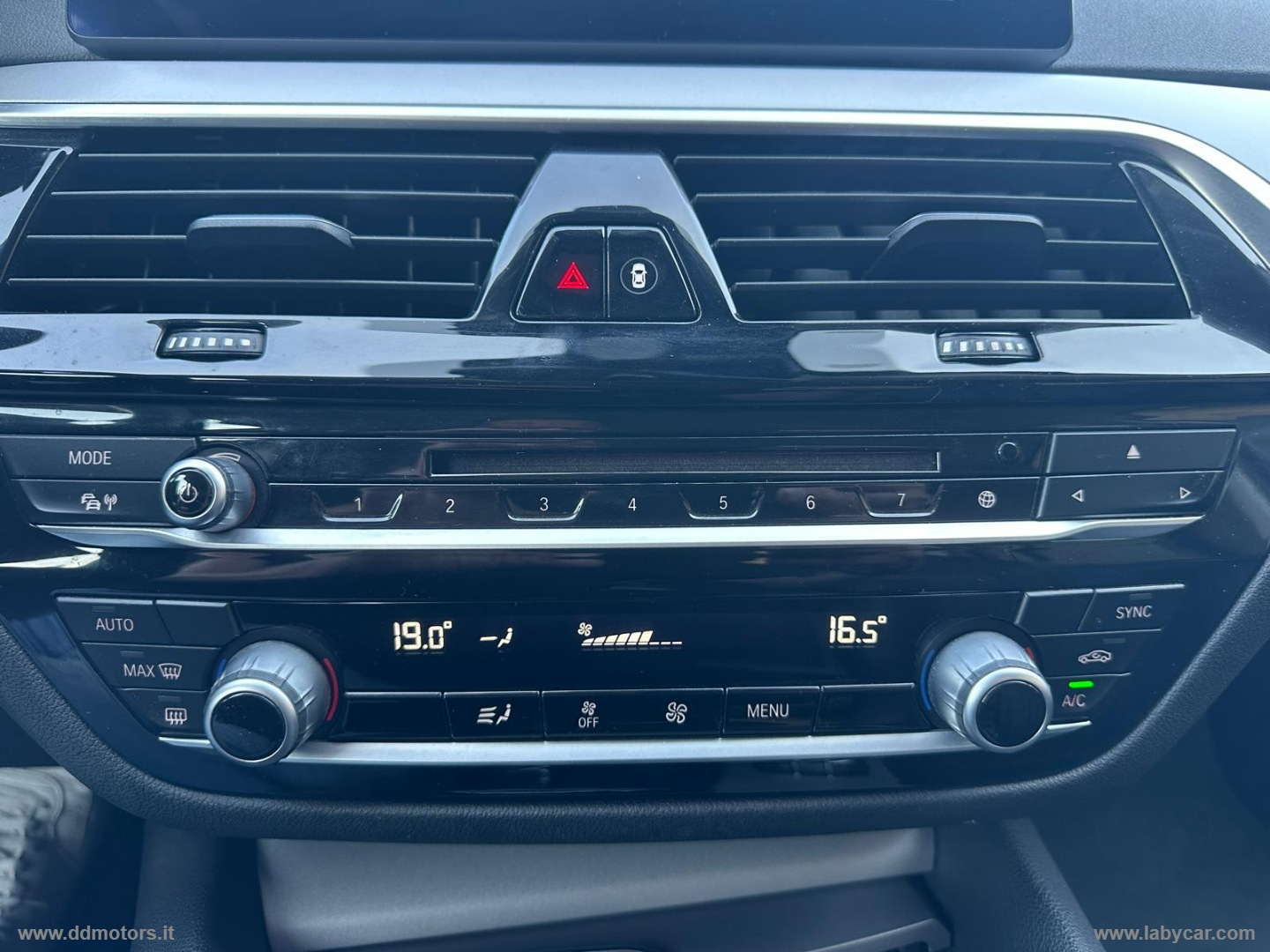 520d xDrive Touring Business XDRIVE - immagine 30