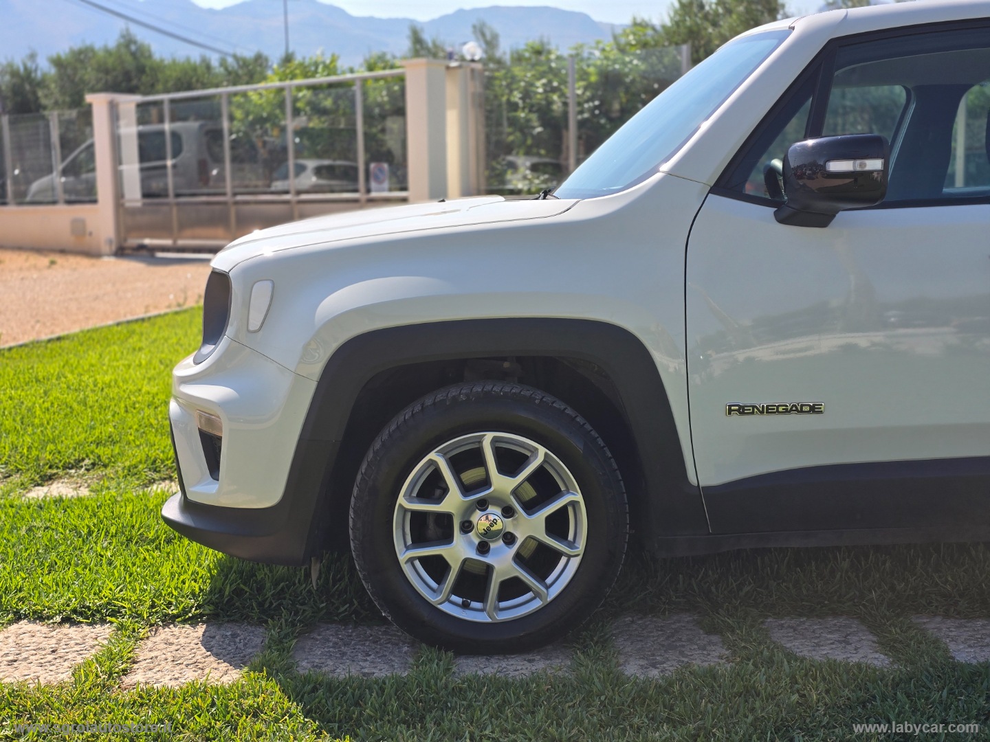 Renegade 1.6 Mjt 130CV Limited - immagine 30