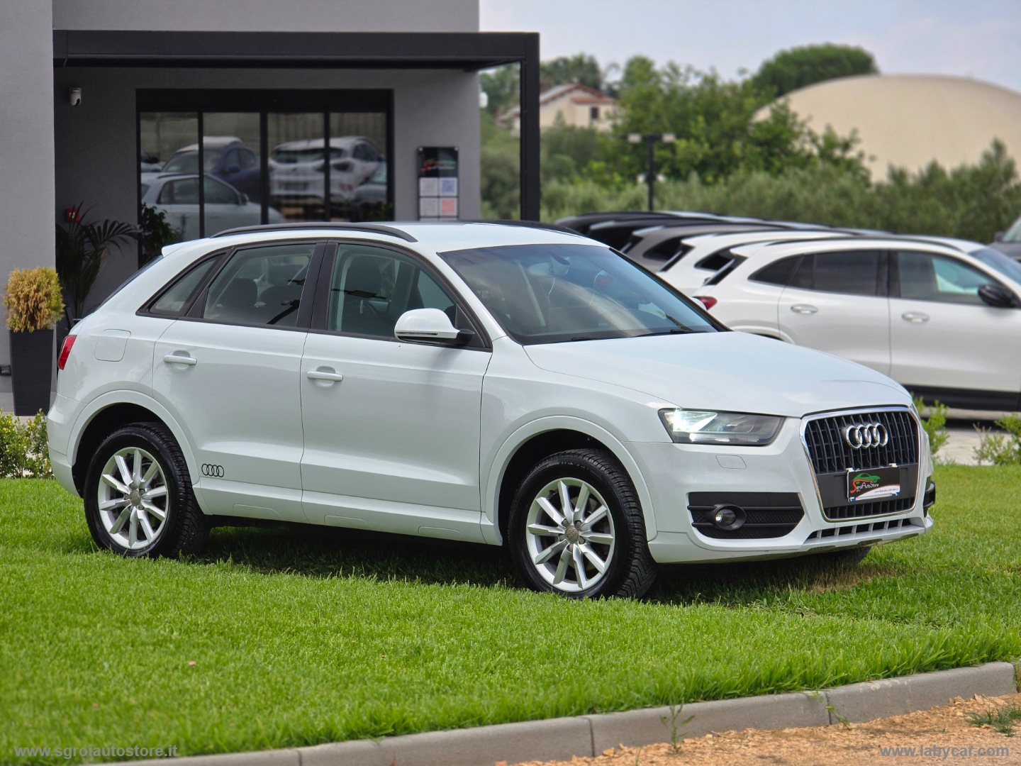 Q3 2.0 TDI Business - immagine 30