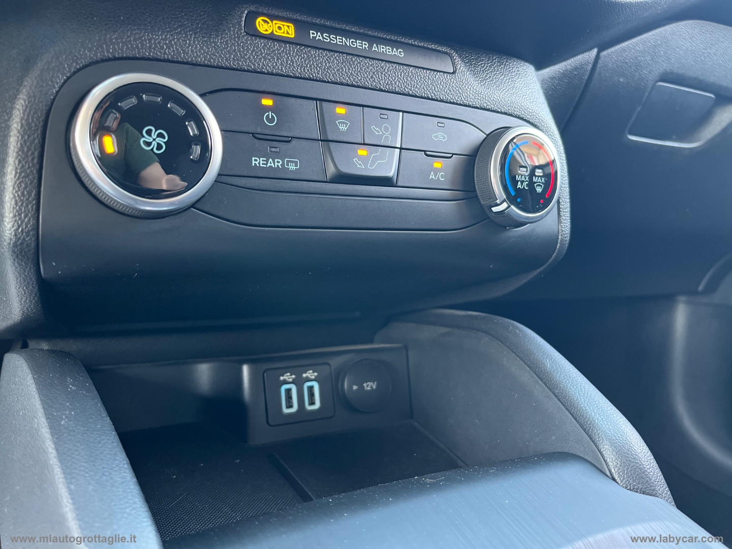 Focus 1.5 EcoBlue 120CV aut. SW Business - immagine 30
