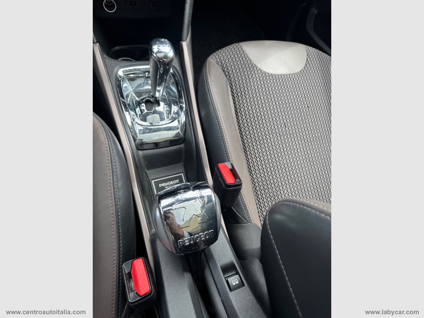 2008 1.6 e-HDi 92 CV S&S robot. Allure - immagine 30