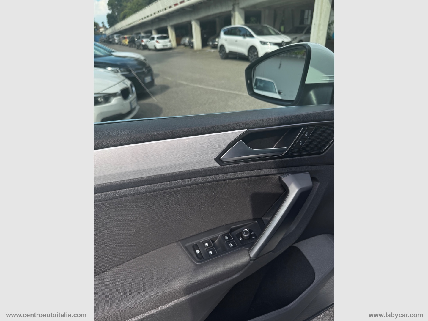 Tiguan 2.0 TDI DSG 4MOTION Advanced BMT - immagine 30