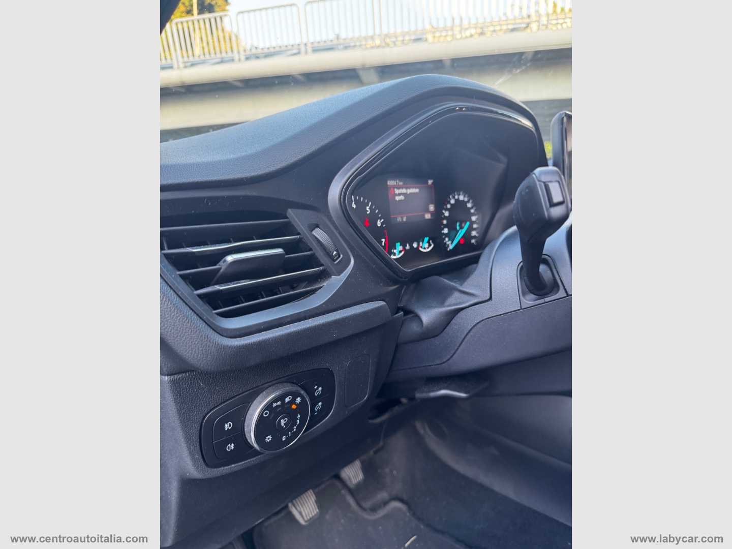 Focus 1.0 EcoBoost Hybrid 125CV 5p.ST LINE - immagine 30