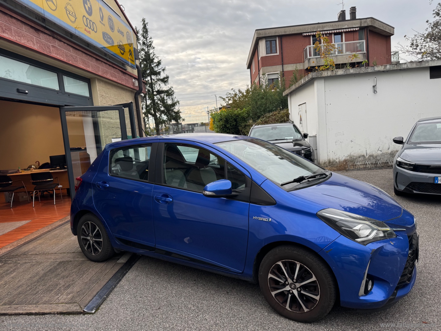 Yaris 1.5 Hybrid 5p. Business - immagine 30