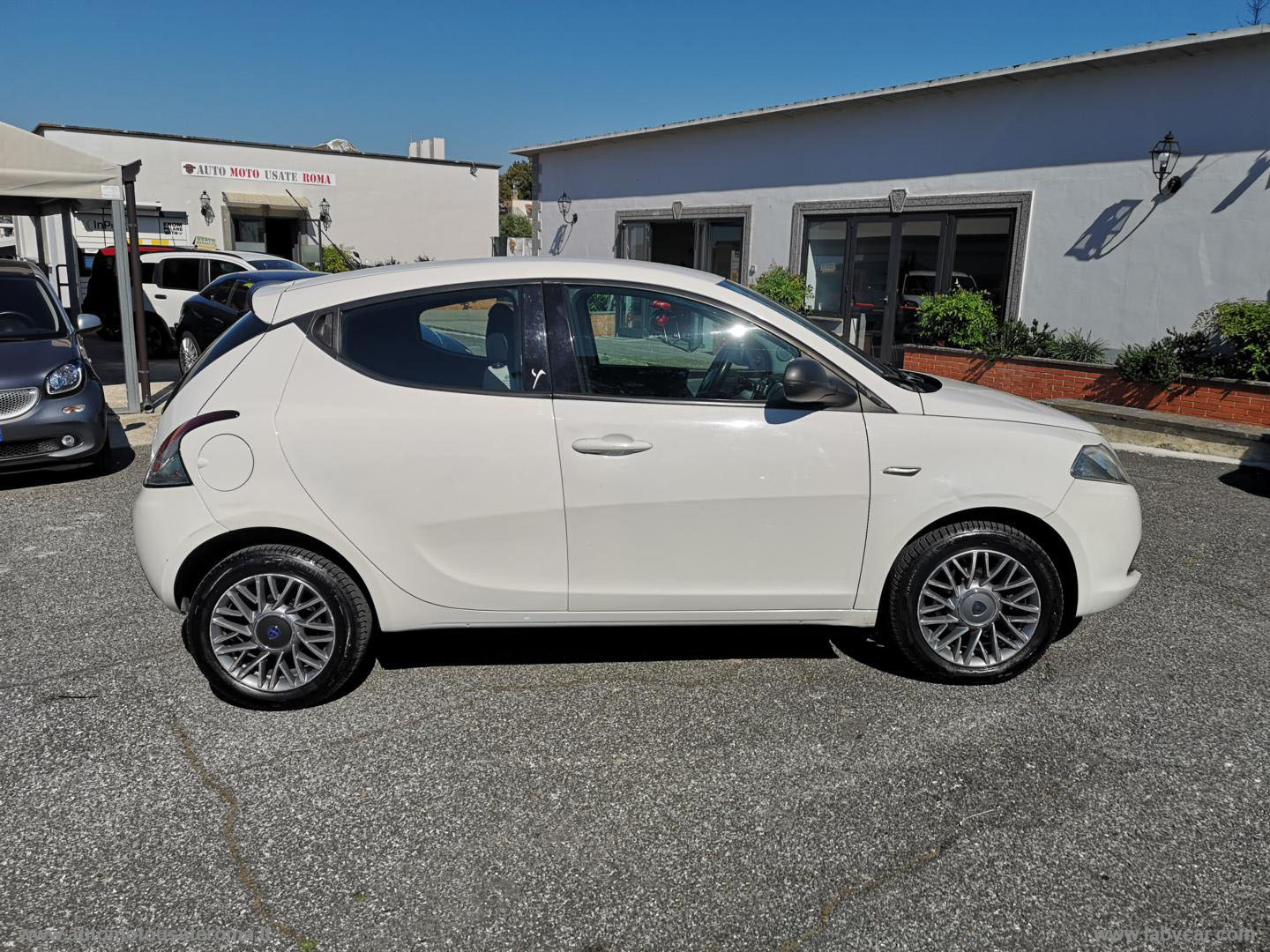 Ypsilon 1.2 69 CV 5p. Elle RATE AUTO MOTO SCOOTER - immagine 30