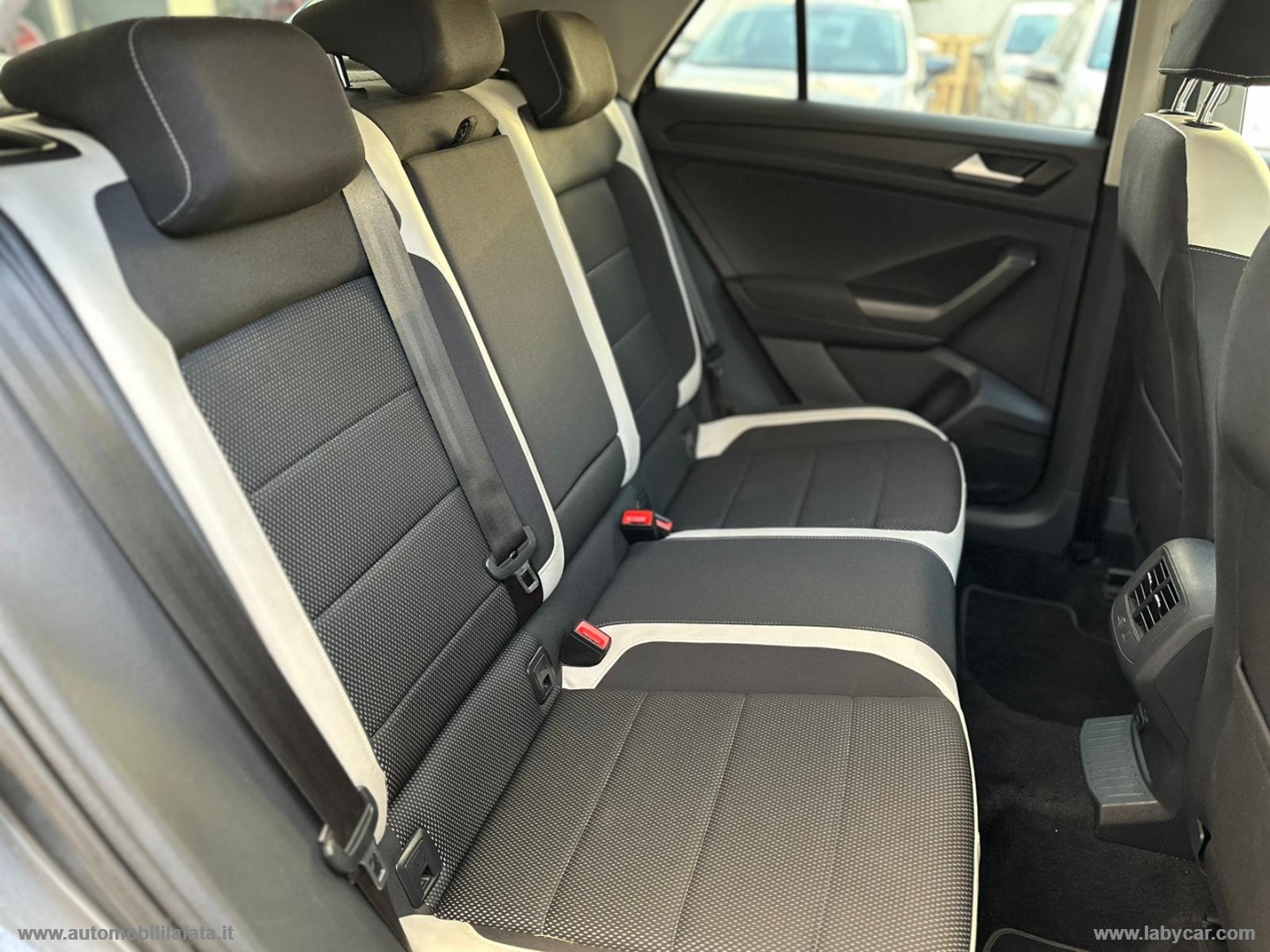 T-Roc 1.6 TDI SCR Advanced BlueMot.Tech. PARI AL NUOVO - immagine 30