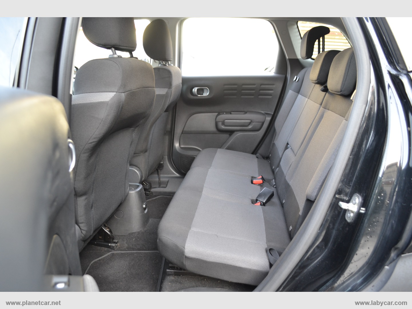 C3 Aircross BlueHDi 120 S&S EAT6 Shine - immagine 31