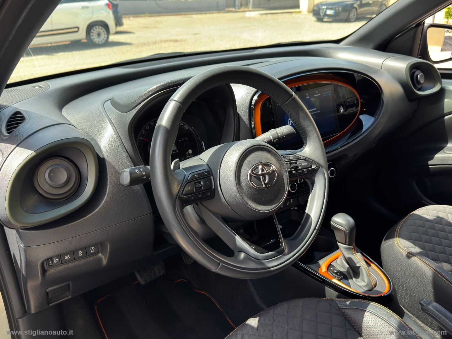 Aygo X 1.0 VVT-i 72 CV 5p. Limited S-CVT AUTOMATICA - immagine 31