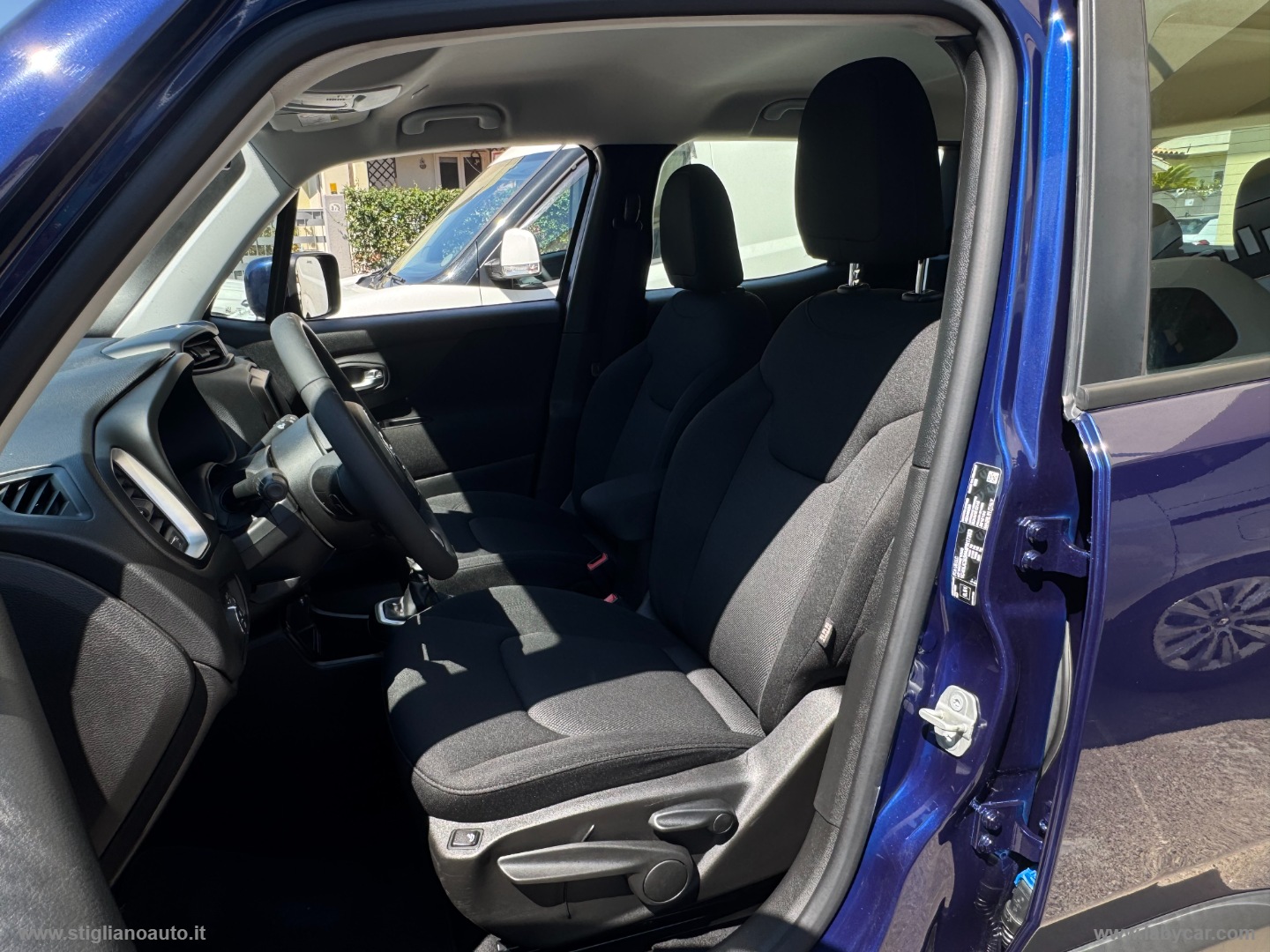 Renegade 1.6 Mjt 130 CV Business UFFICIALE STELLANTIS - immagine 31