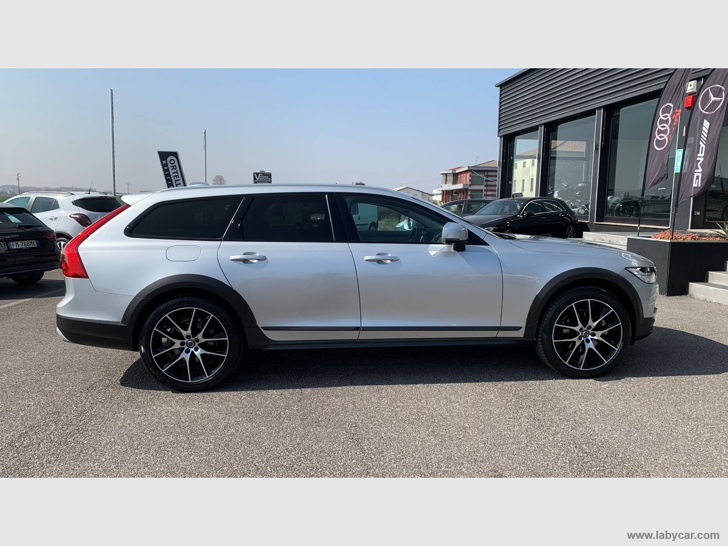 V90 Cross Country D4 AWD Geartronic Pro GANCIO TRAINO I.V.A. - immagine 31