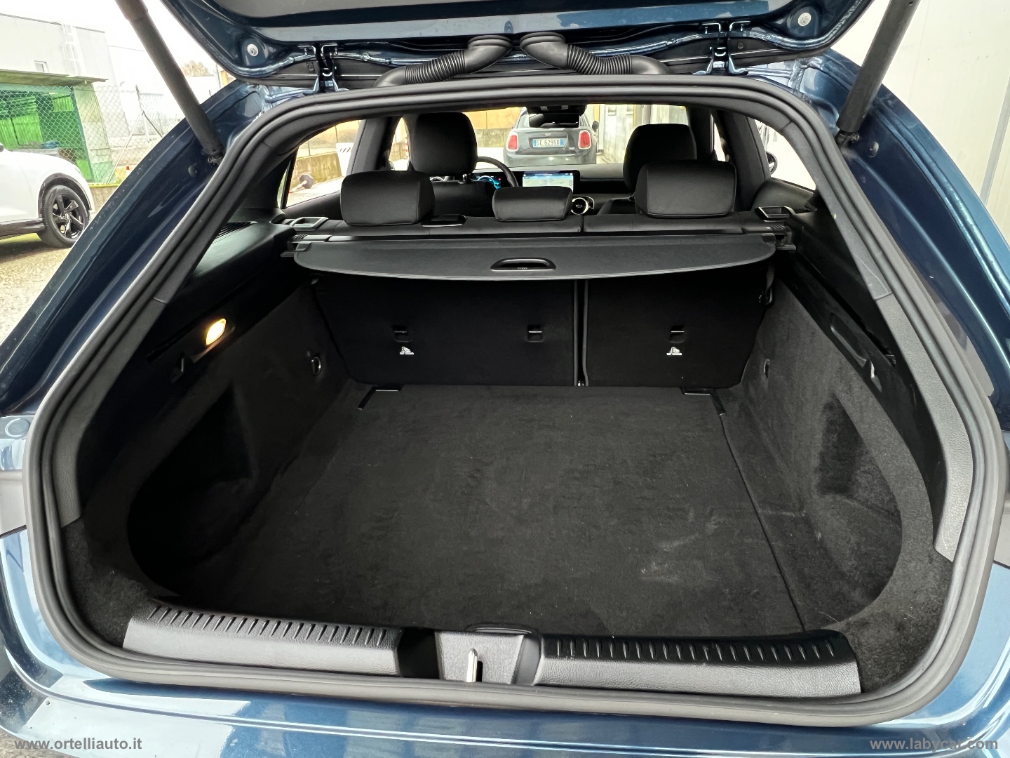 CLA 200 d Aut. Shooting Brake Business IVA DEDUCIBILE - immagine 31
