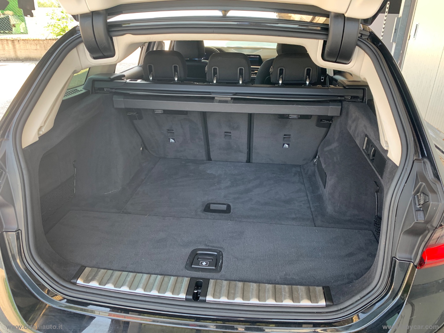 318d 48V Touring Business Advantage - immagine 31