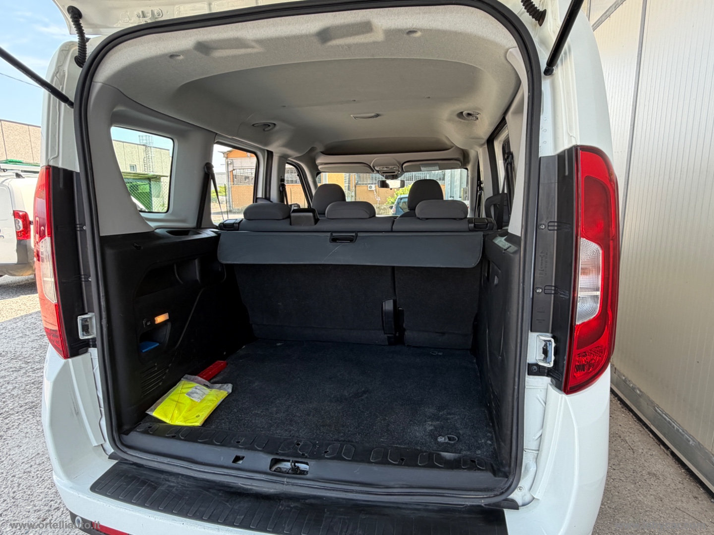 Doblò 1.6 MJT 95 CV Lounge - immagine 31