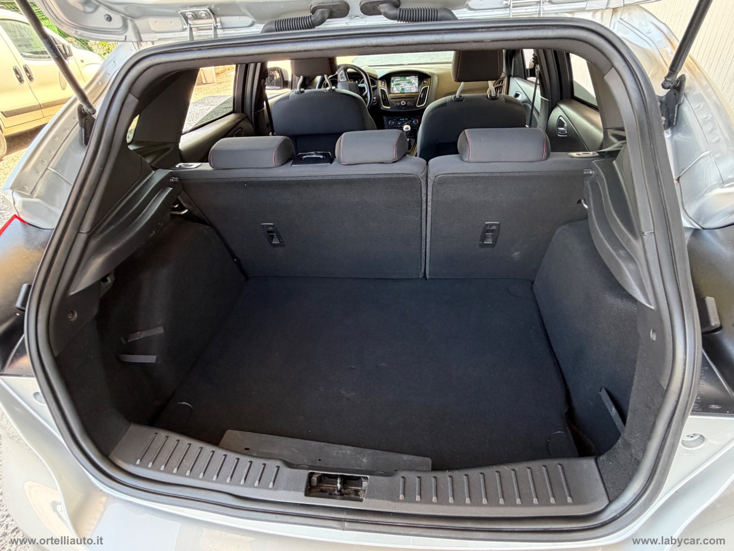 Focus 1.5 EcoBlue 120CV 5p. ST Line - immagine 31