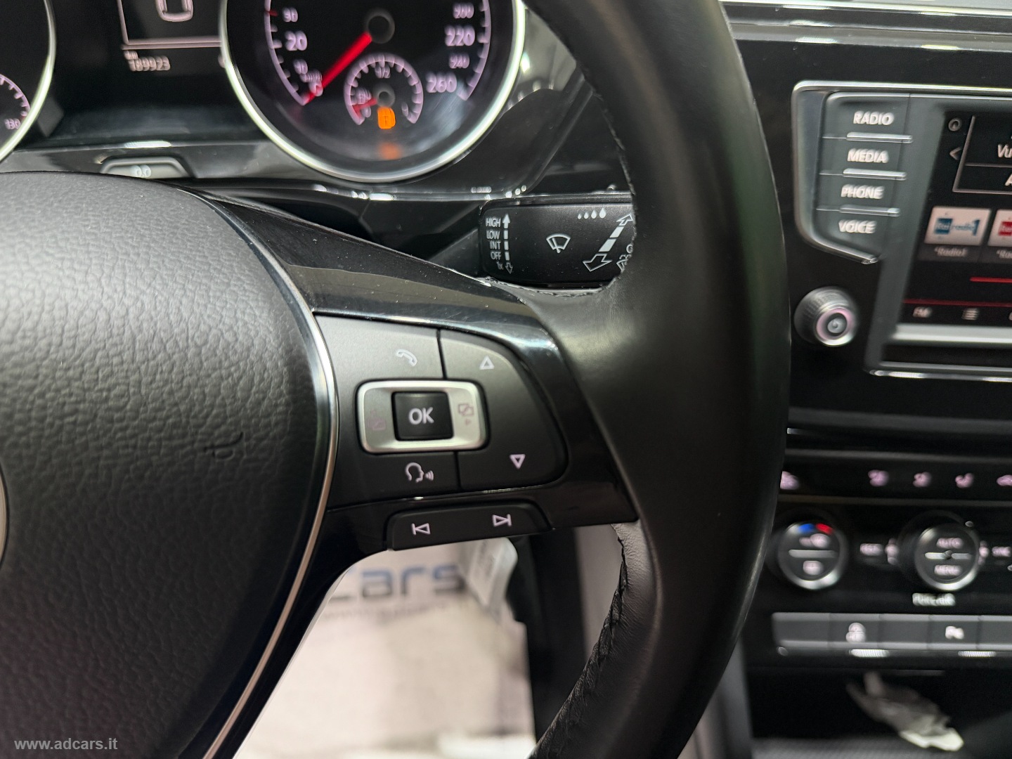 Touran 1.6 TDI Comfortline BMT *7 POSTI*SENSORI*NAVI* - immagine 31