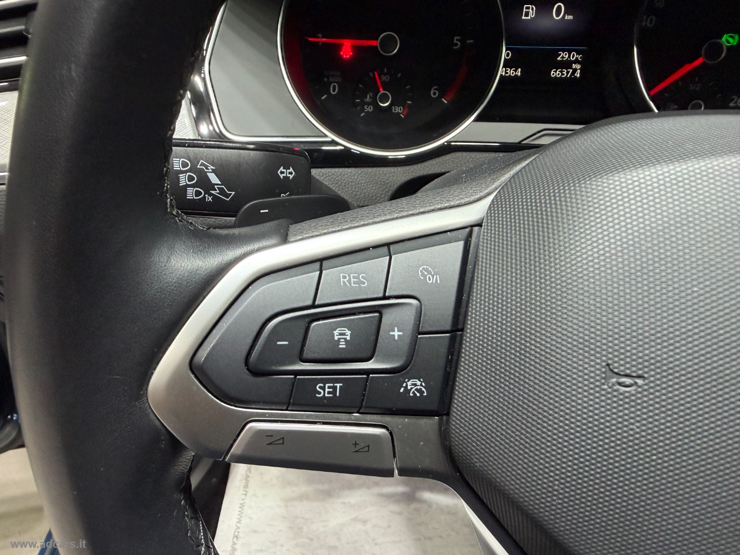 Passat Var. 2.0 TDI EVO DSG Business *CAMBIO AUT.*CLIMA 3 ZONE* - immagine 31