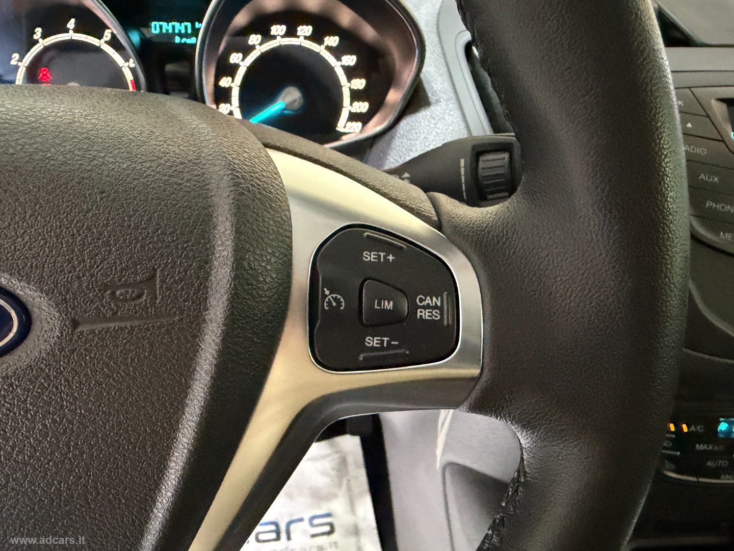 Tourneo Connect 1.0 EcoBoost Plus *5 POSTI*DOPPIA PORTA*VETRI SCURI* - immagine 31