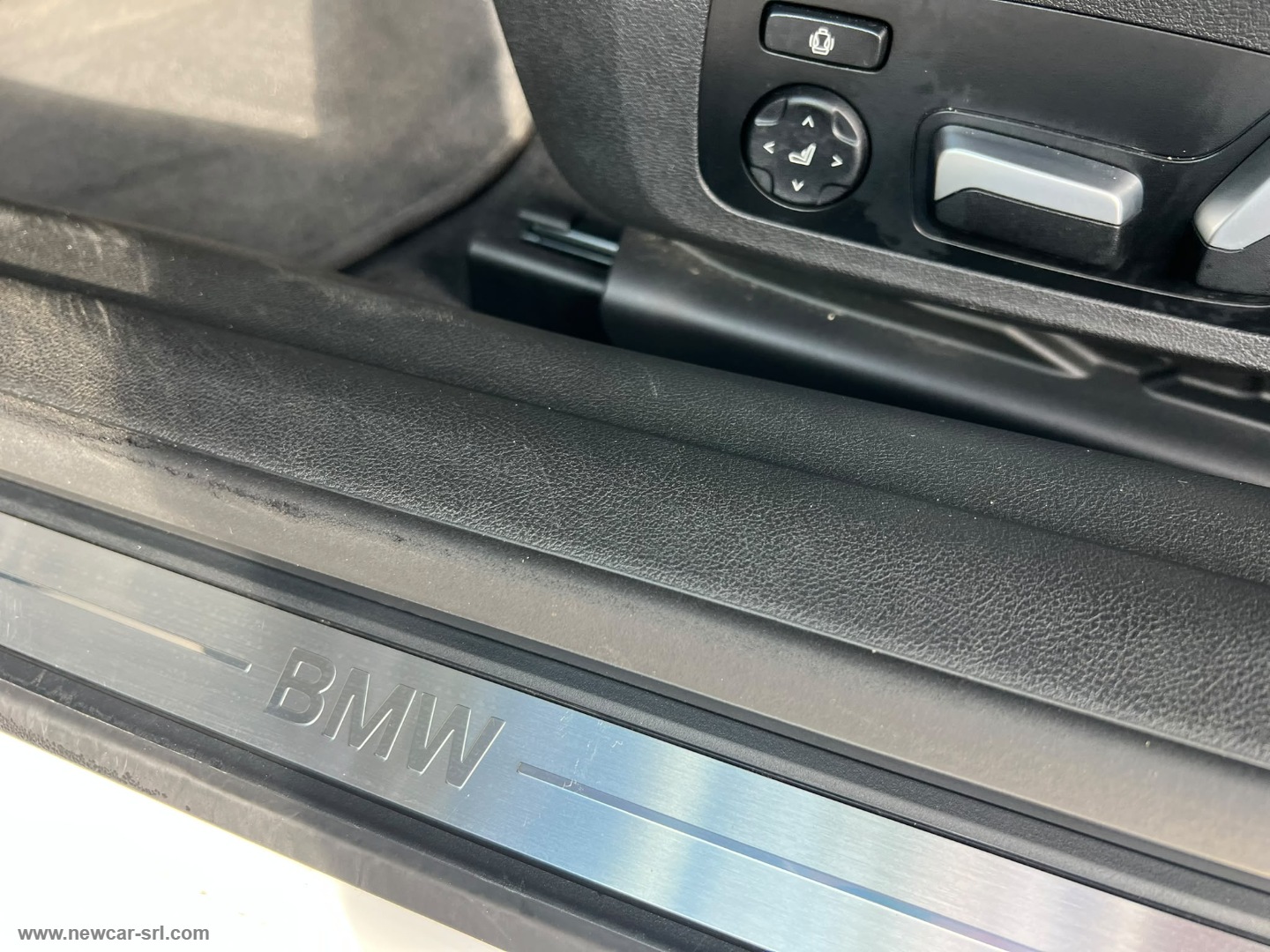 420d 48V Cabrio Msport - immagine 31