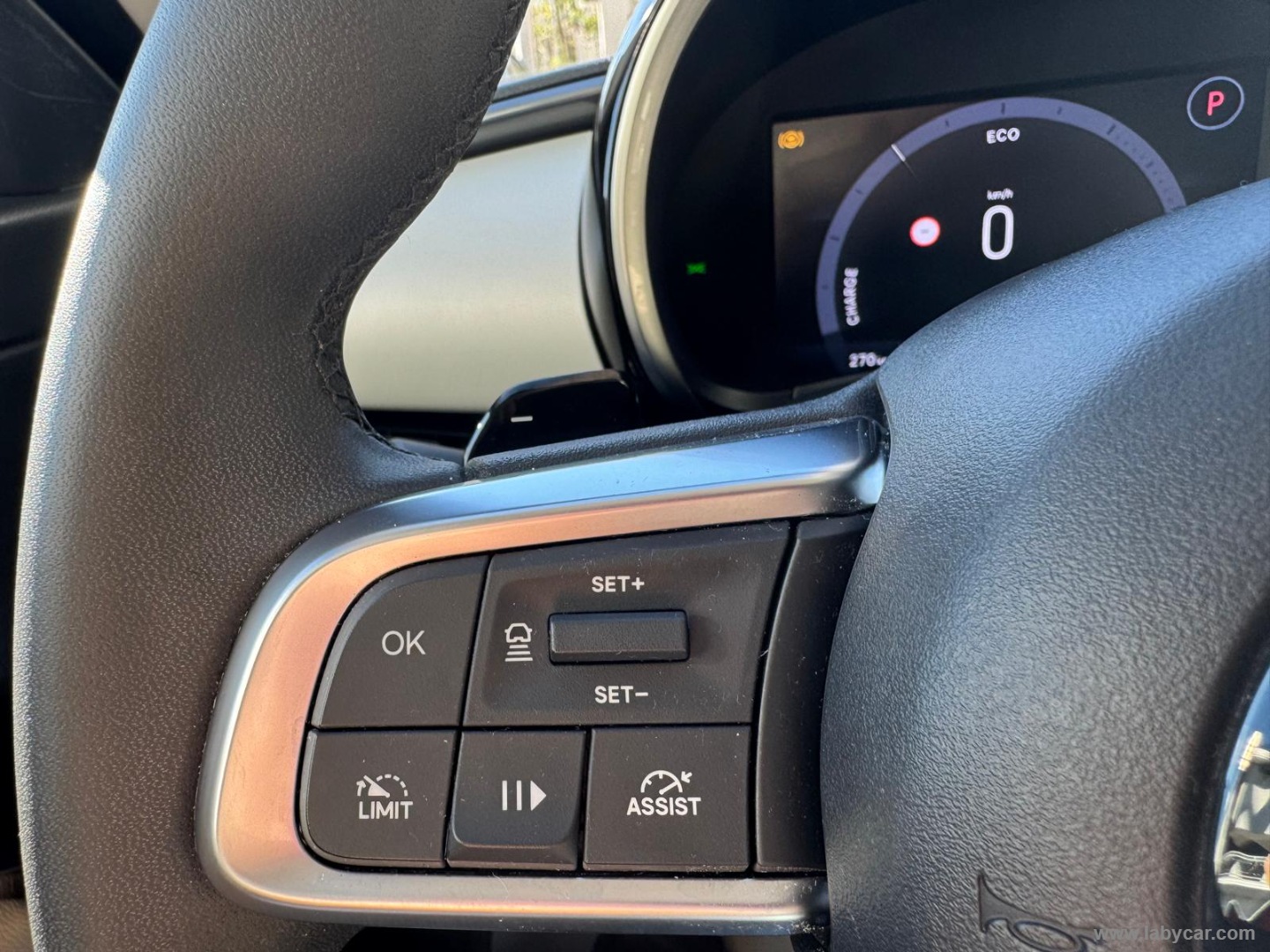 Fiat 600 Hybrid MHEV La Prima - Immagine 31