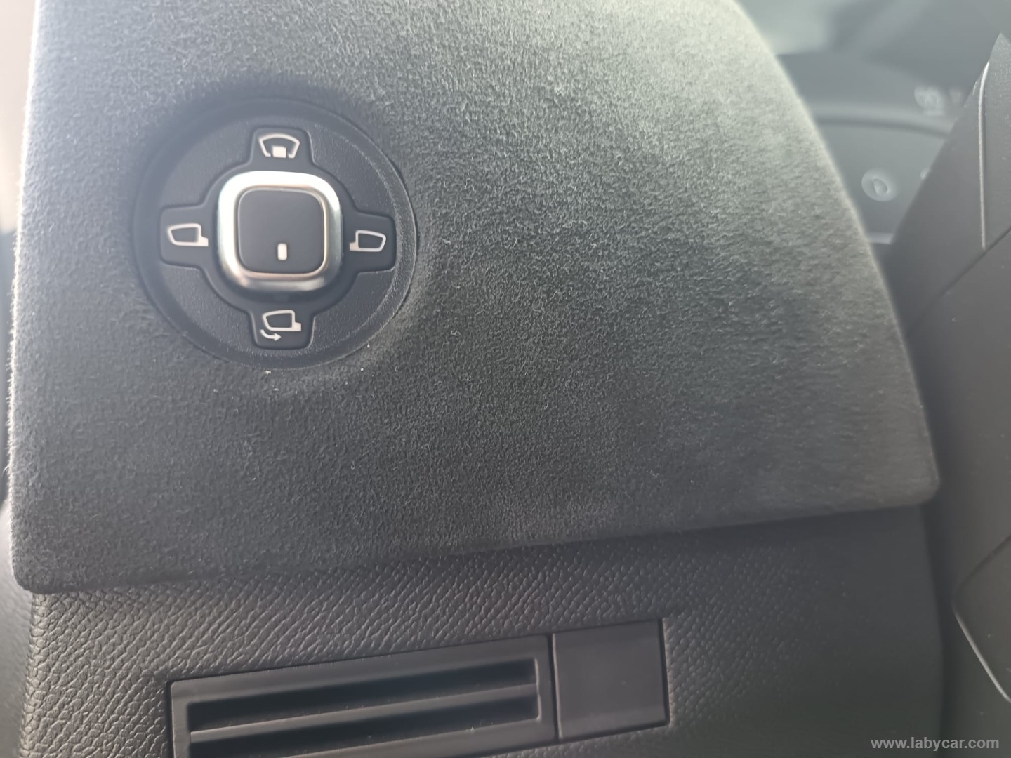 DS AUTOMOBILES DS4 4 PureTech 130 aut. Etoile Alcantara - Immagine 31
