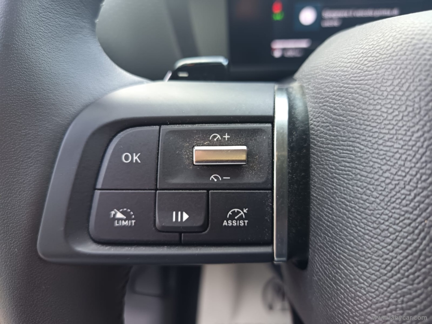 Citroën C4 Hybrid 145 e-DCS6 Plus - Immagine 31